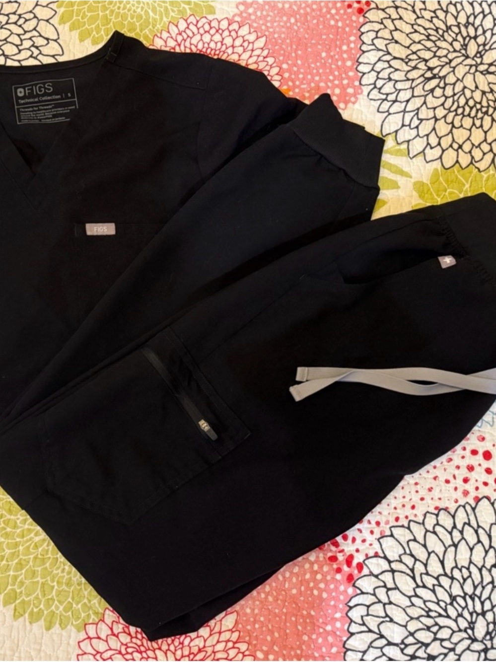 FIGS Zamora High-Waisted Jogger Scrub Pants - Picture 8 of 8
